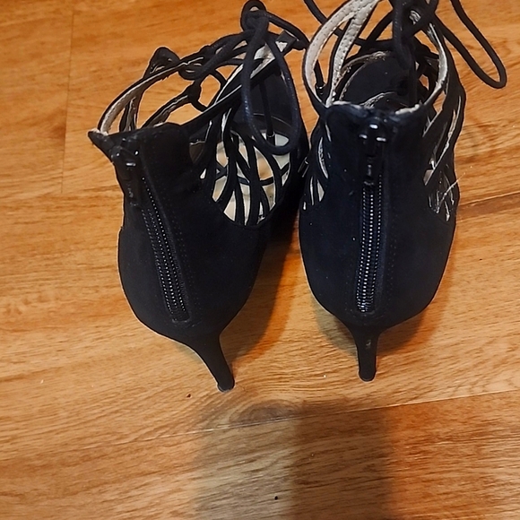 Material Girl Shoes - Picture 4 of 8